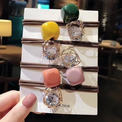 ยางรัดผมเวอร์ชั่นเกาหลี สีสันสดใส ขายส่ง 100 ชิ้น